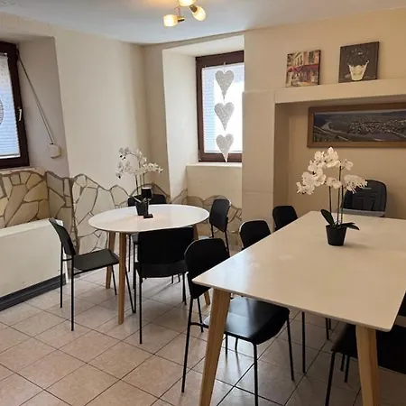 Grosszuegiges Haus In Moselnaehe Hébergement de vacances *