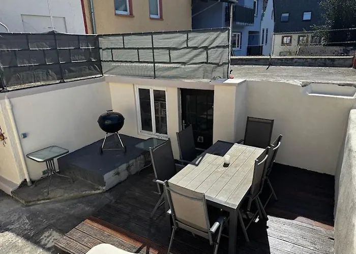 別荘 Grosszuegiges Haus In Moselnaehe *