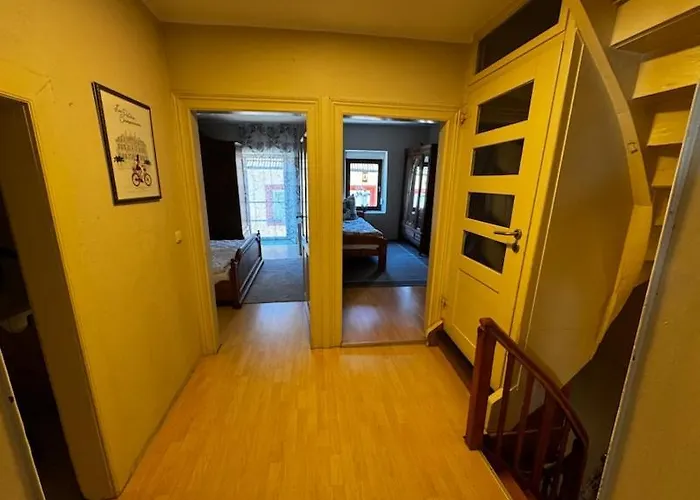 別荘 Grosszuegiges Haus In Moselnaehe *